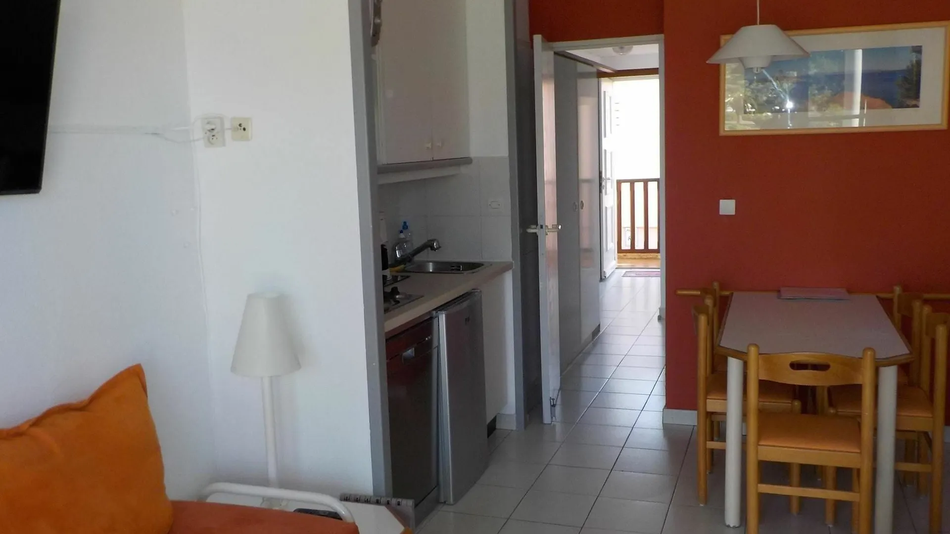 Apartment With One Bedroom In Agay Saint-Raphael, With Wonderful Sea V