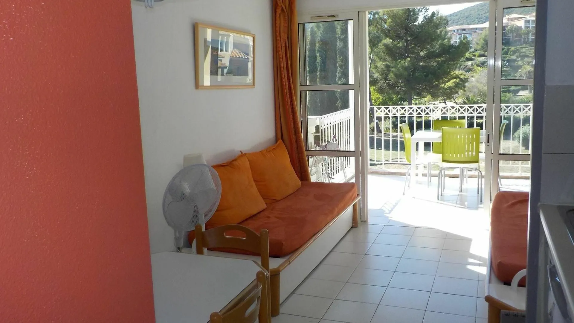 Apartment With One Bedroom In Agay Saint-Raphael, With Wonderful Sea V